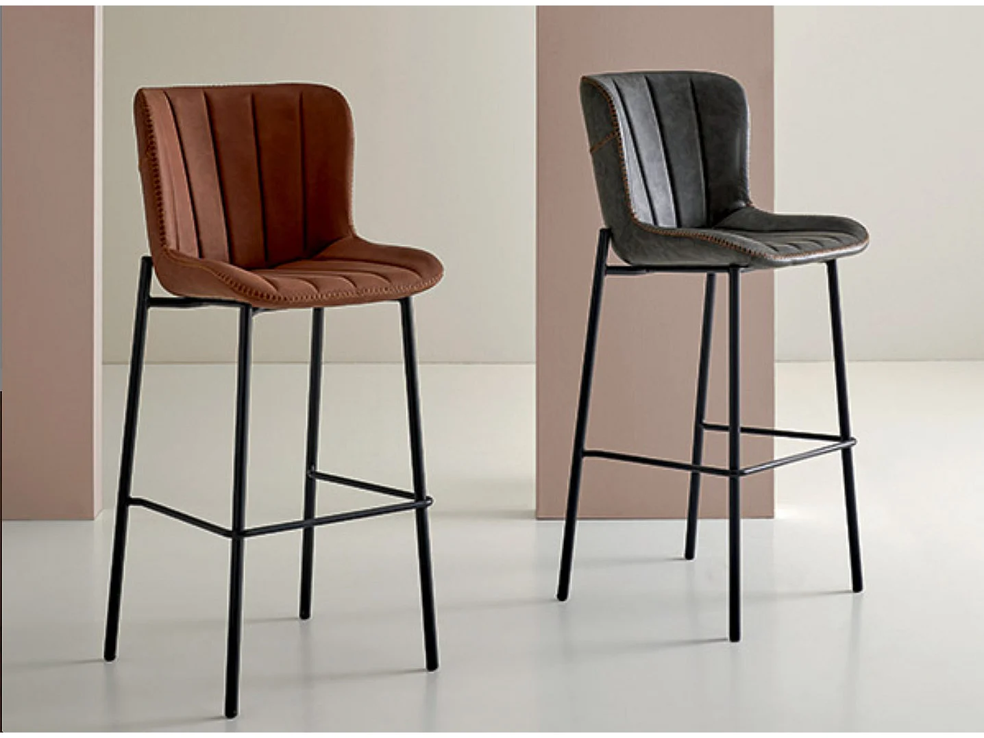 Chaise de bar industriel simili cuir Kilar-Couleur Gris