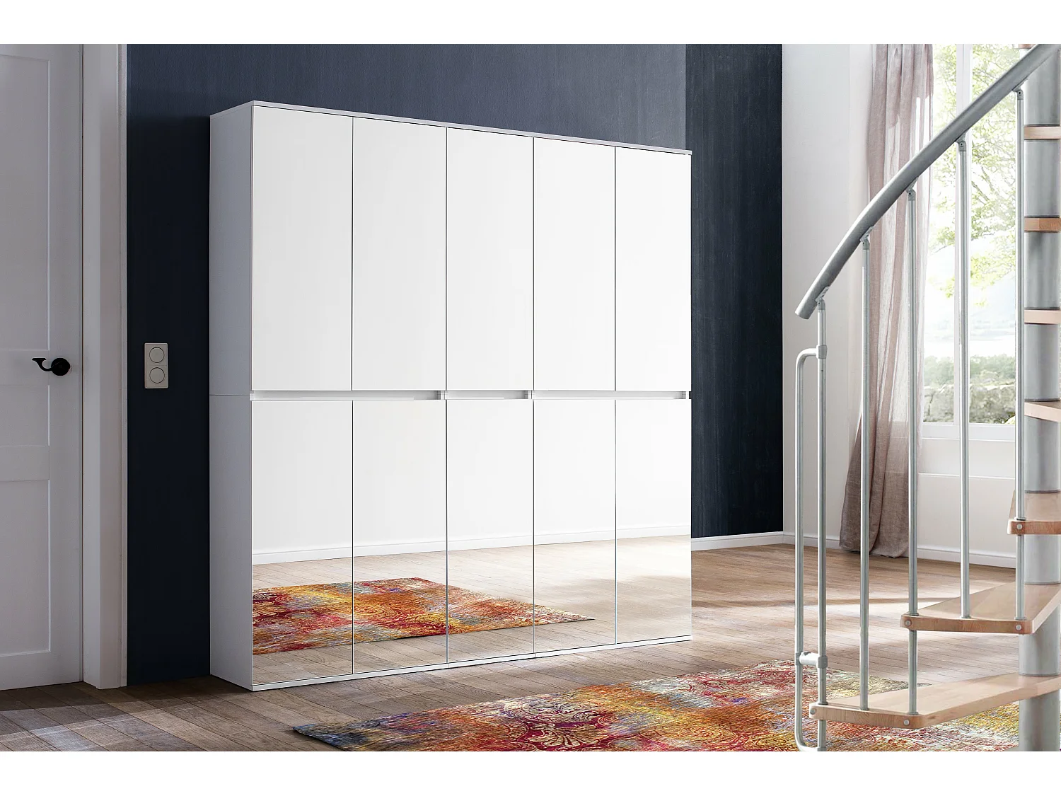 Meuble de chambre - Armoire avec 10 portes-miroirs en mélaminé blanc. L-H-P : 185-191-34 cm.