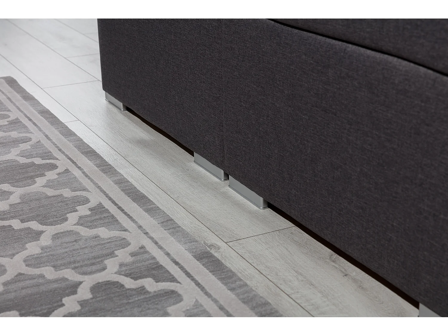 Hotelslaapkamerbed met lichtbeige kunstleren matras Alko-Slapen 160x200cm