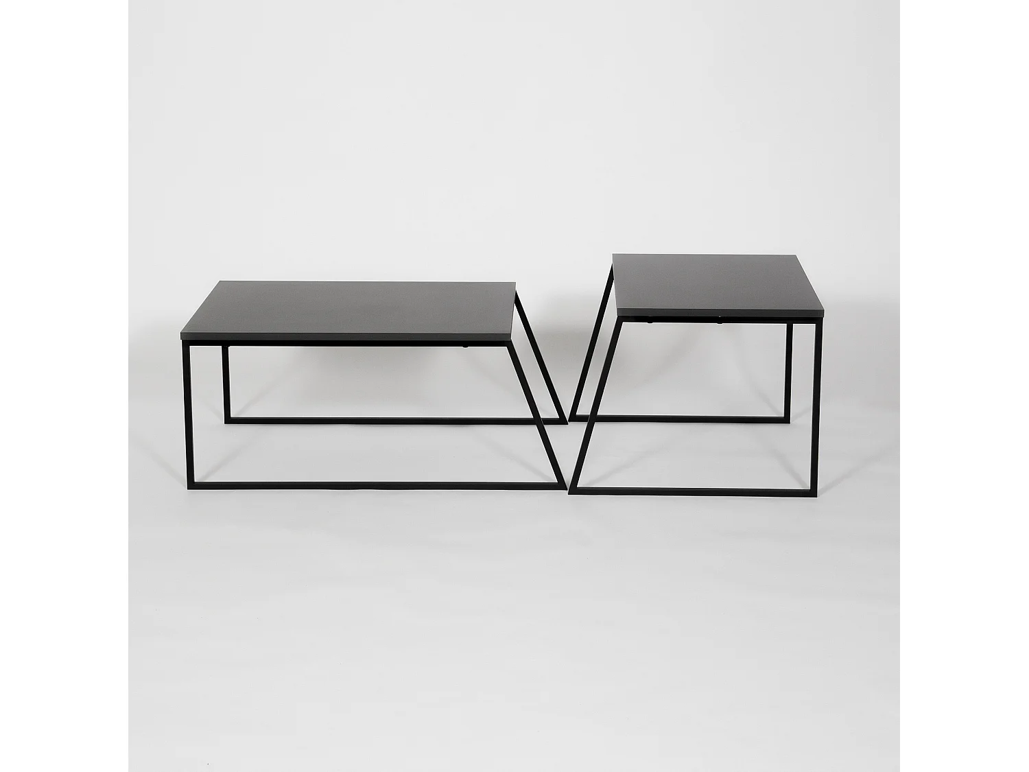 Ensemble 2 tables basses gigognes anthracite et noir Valdis