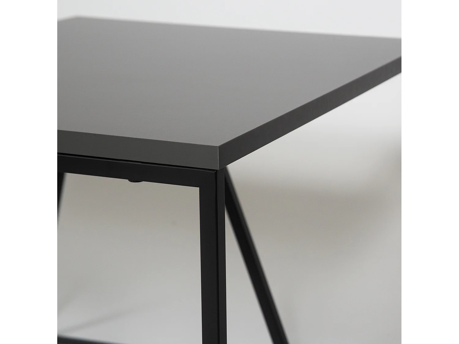 Ensemble 2 tables basses gigognes anthracite et noir Valdis