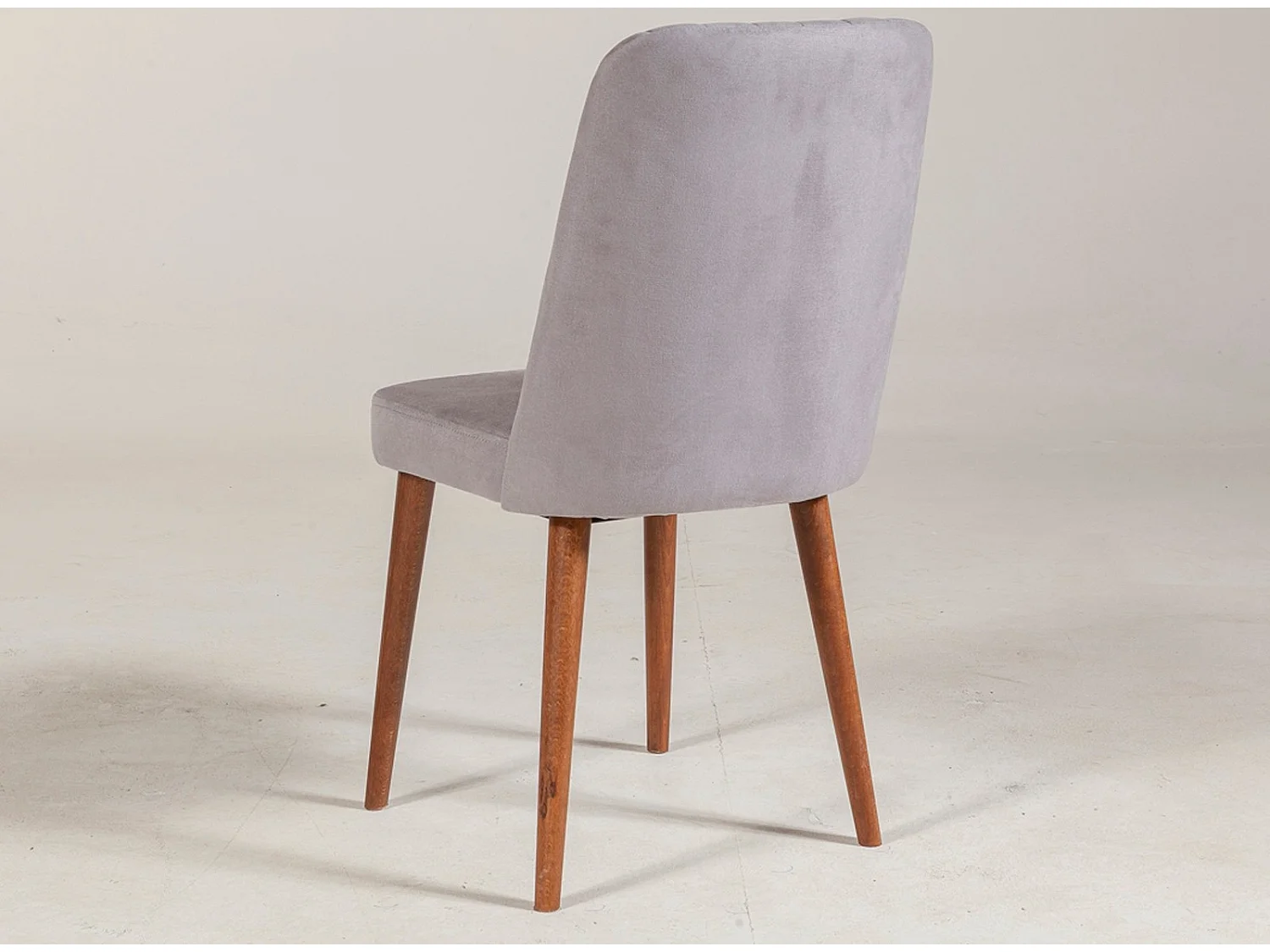 Chaise de salle à manger tissu gris et bois Noyer Mareva