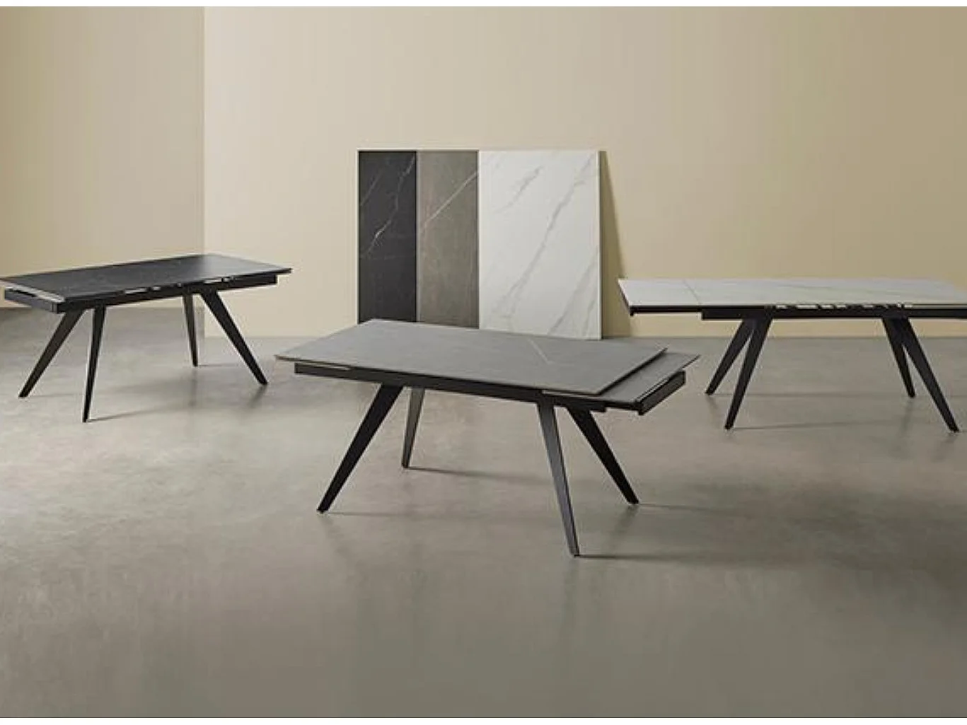 Table rectangulaire extensible plateau porcelaine et pieds métal noir Konty-Couleur Noir-Largeur 180/220/260 cm