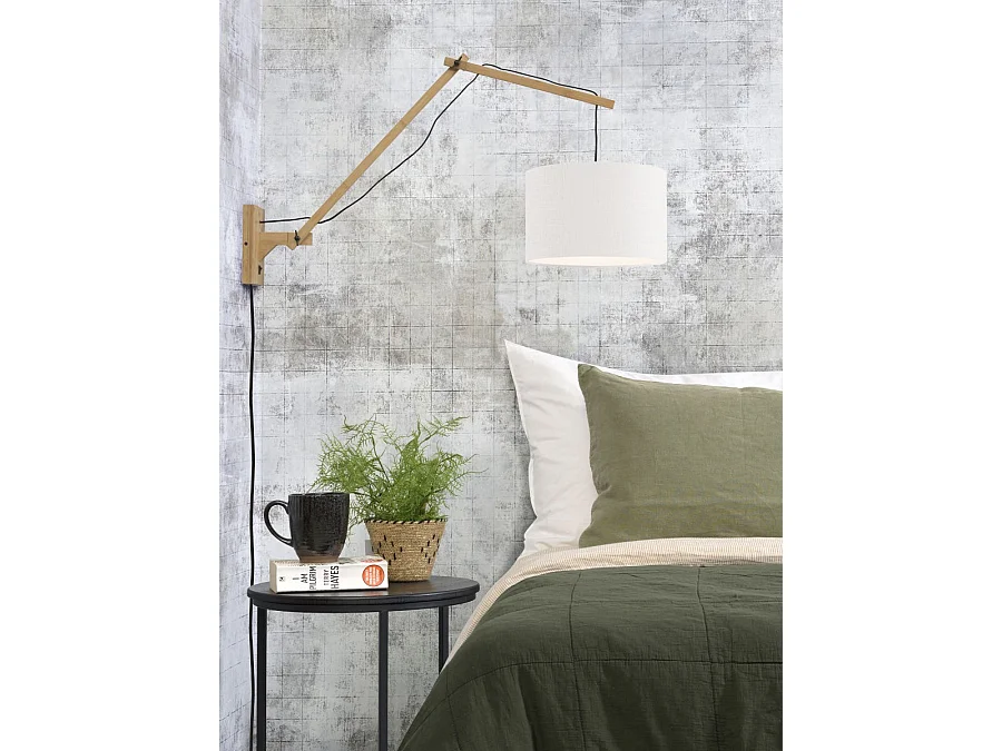 Bruine bamboe wandlamp met witte lampenkap