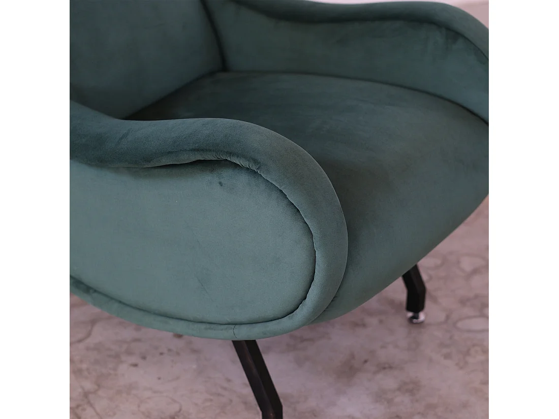 Poltrona design vintage in velluto verde foresta gambe nere