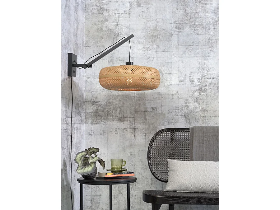 Applique en bambou avec bras noir et abat-jour marron