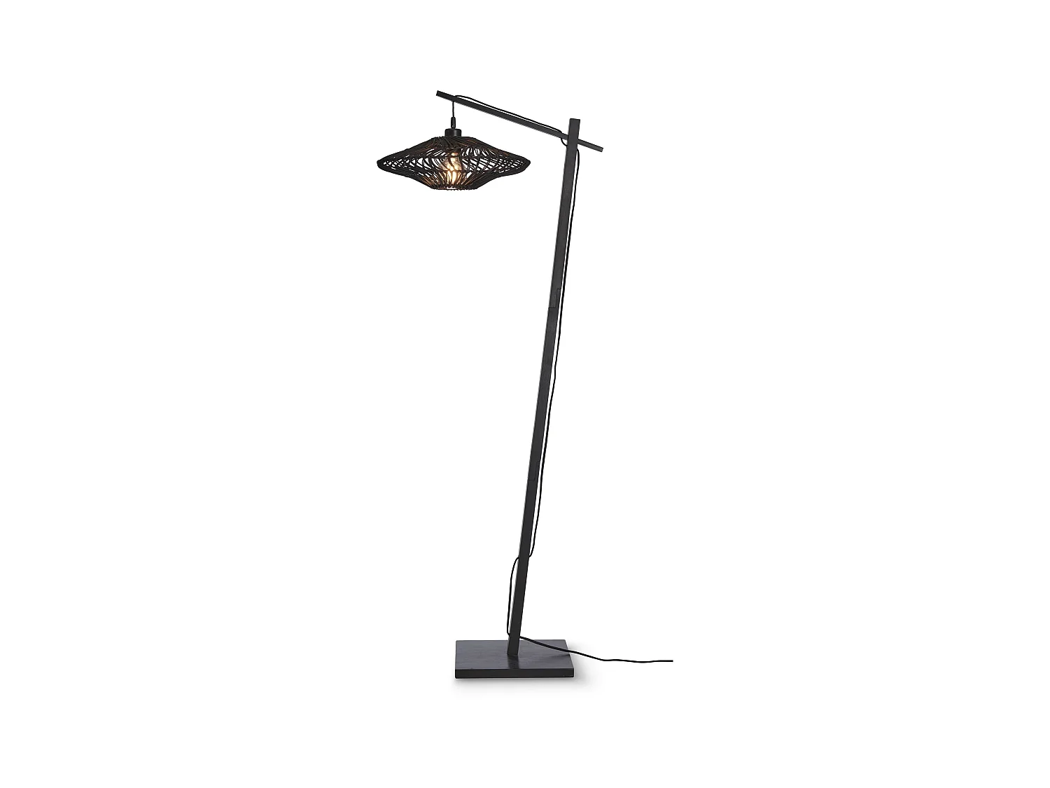 Zwarte bamboe vloerlamp met zwarte rotan lampenkap