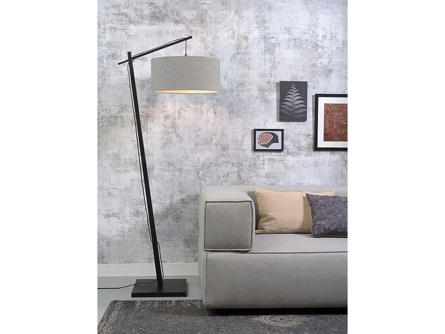 Lampadaire en bambou marron avec abat-jour gris clair