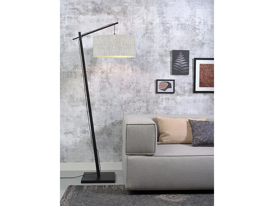 Bruine bamboe vloerlamp met lichte linnen lampenkap