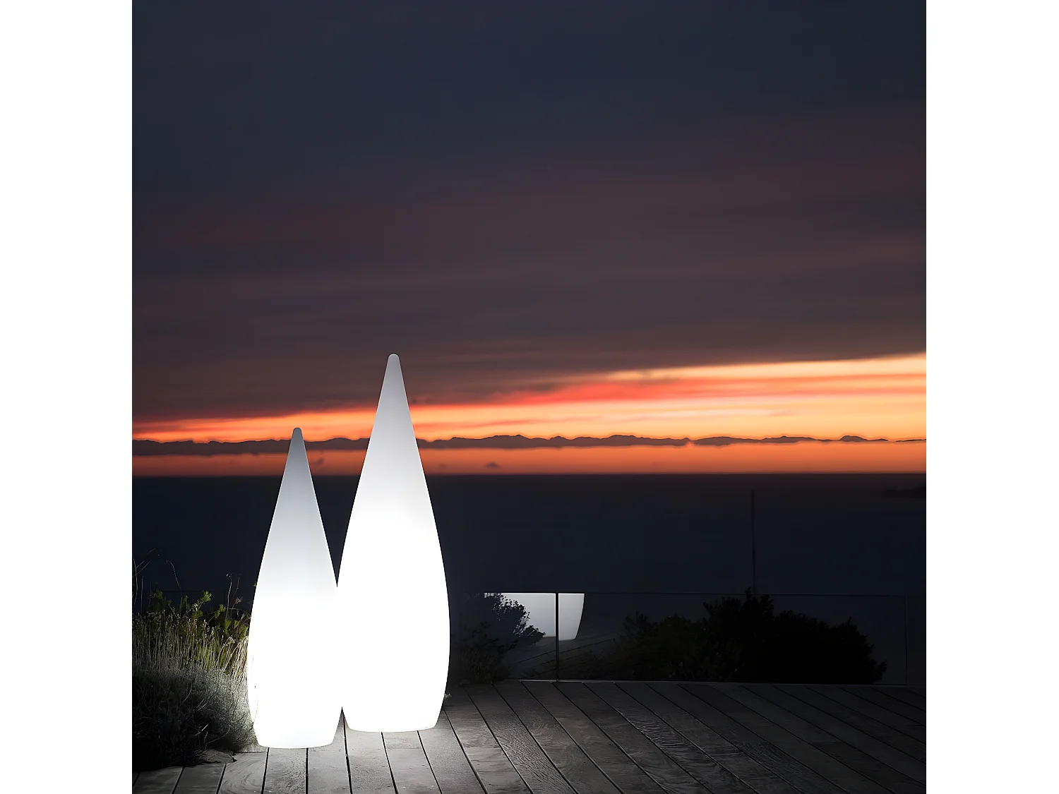 Lampadaire ext filaire CLASSY Blanc Polyéthylène H150CM