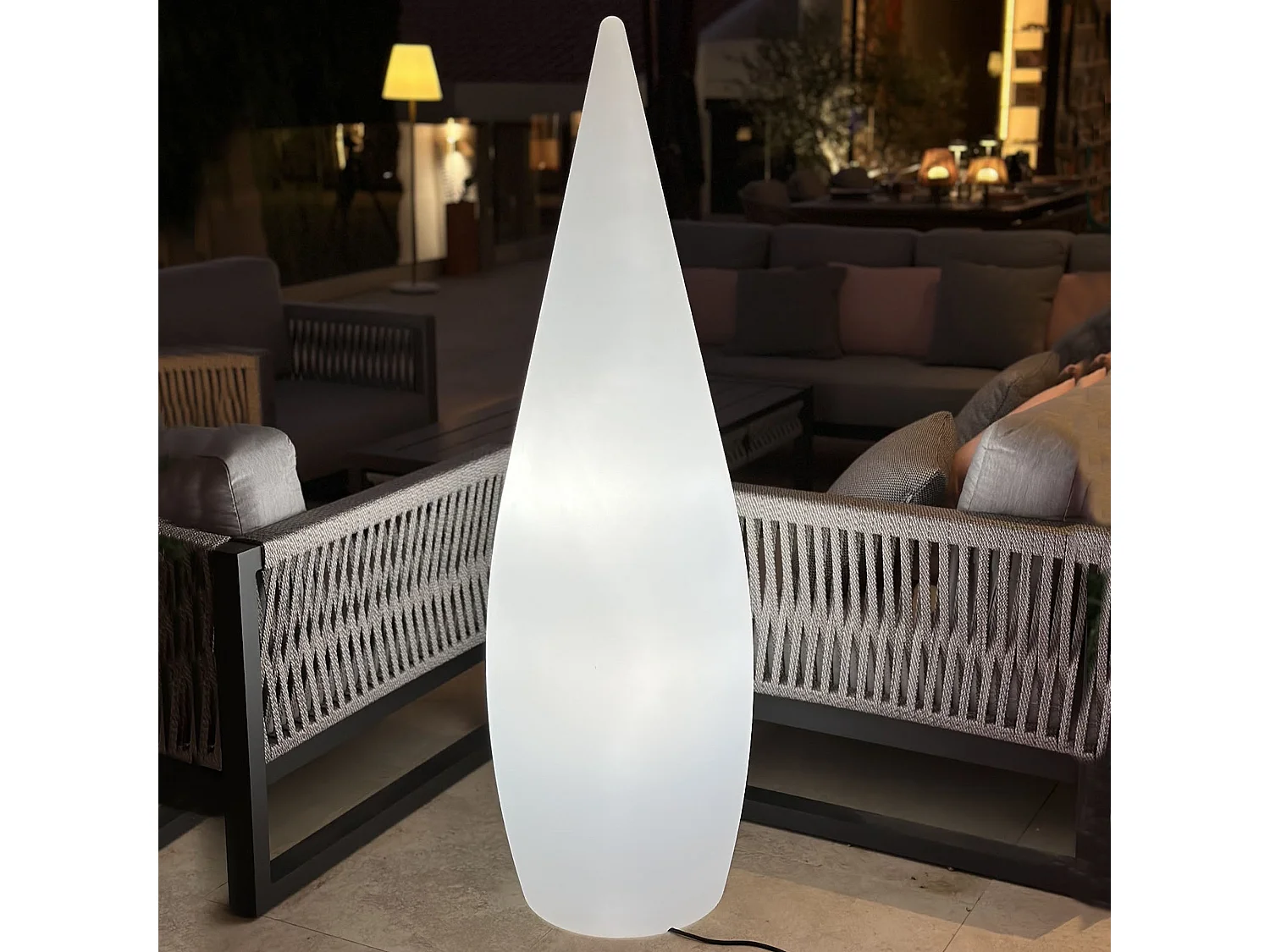 Lampadaire ext filaire CLASSY Blanc Polyéthylène H150CM