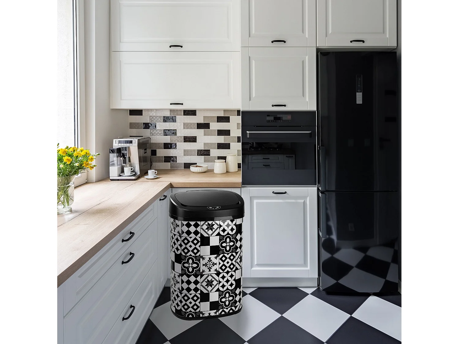 Poubelle automatique carreau de ciment MAJESTIC 58L