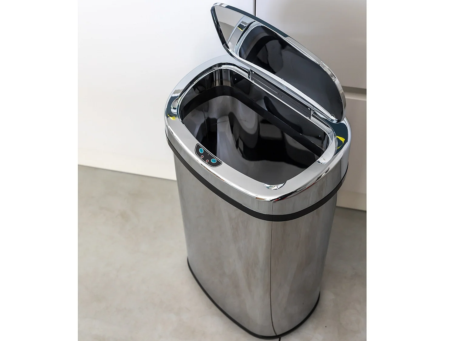 Poubelle automatique inox MAJESTIC argent 68L