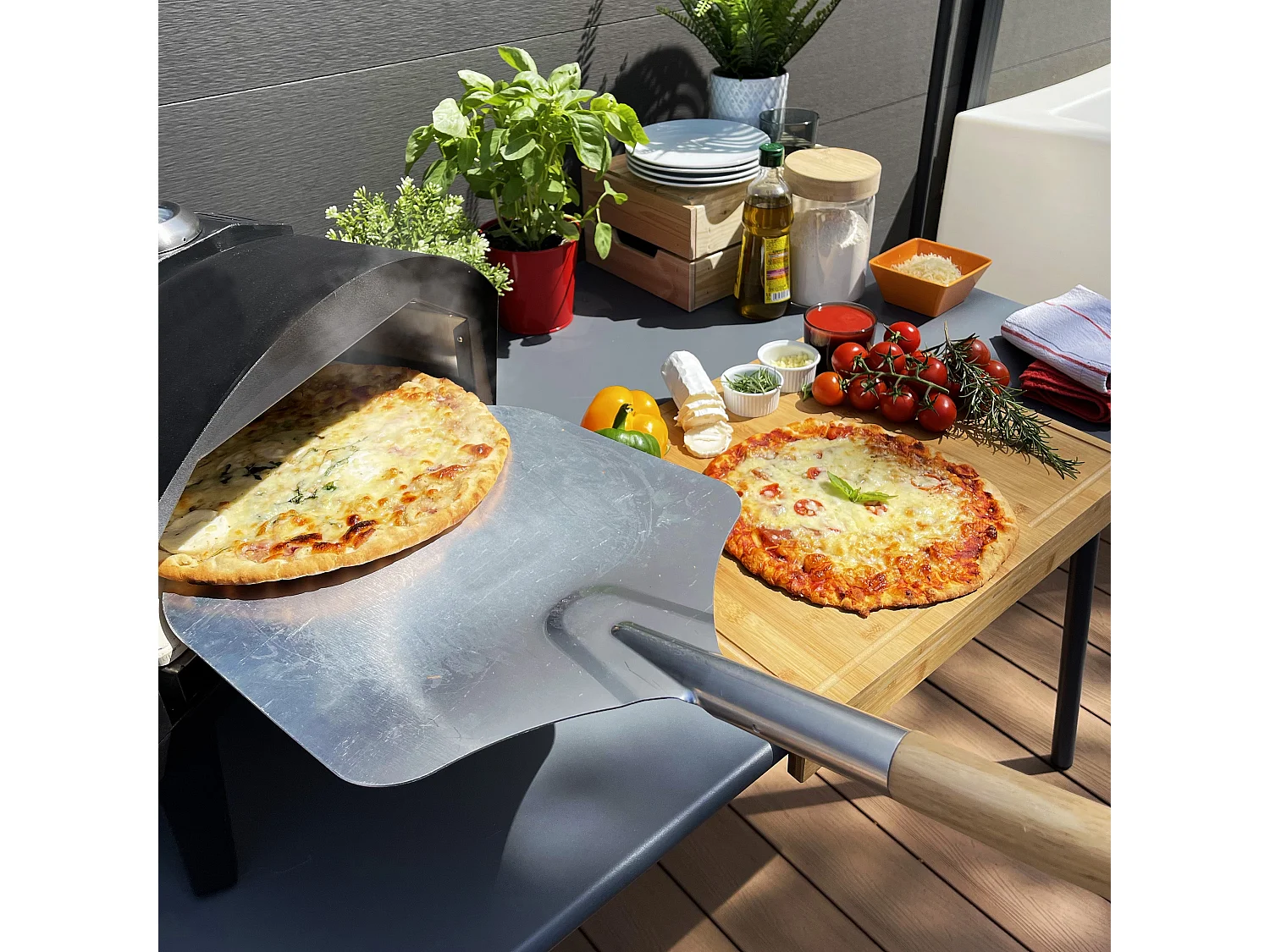 Four à pizza à gaz extérieur avec pelle PINATUBO Noir Acier L51xl41cm
