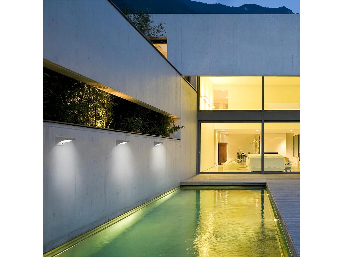 Projecteur solaire applique mural DERBY W11 Gris Plastique 250LM