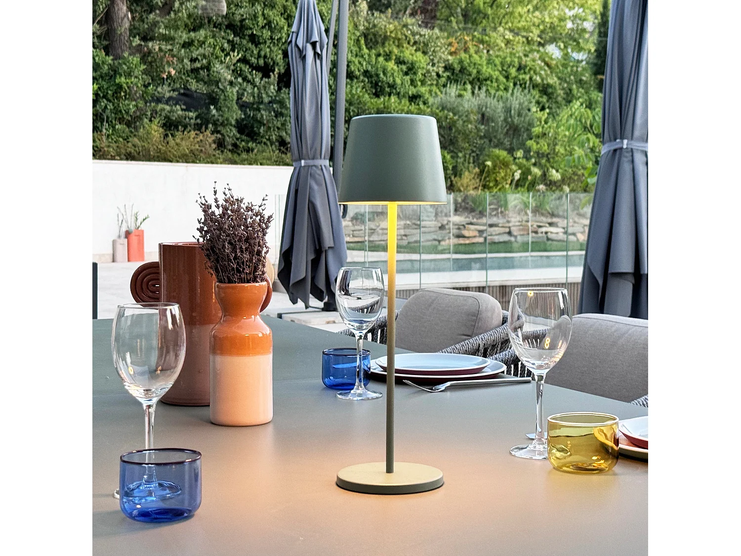 Lampe de table sans fil LED KELLY Vert Metal H38CM