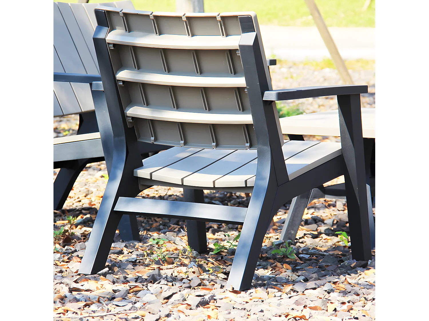 Salon de jardin 4 places résine injectée CANCUN gris et noir