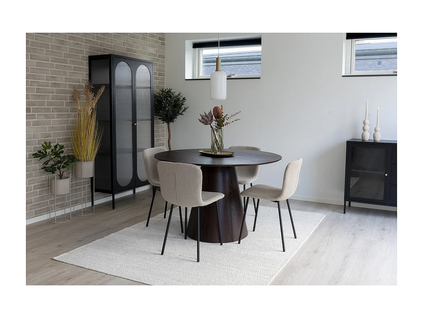 Halden eetkamerstoel bouclé beige.