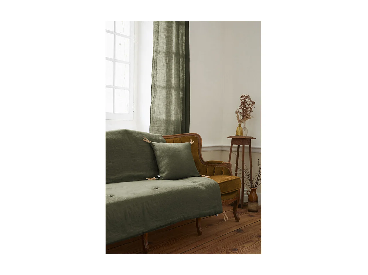 Édredon 150 x 150 cm lin lavé vert avec 4 nouettes en jute - LUISA