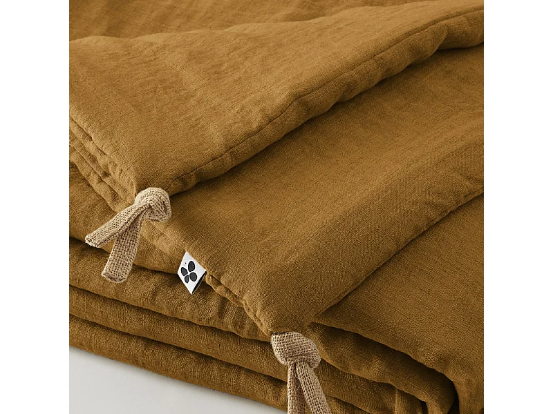 Édredon 90 x 200 cm lin lavé caramel avec 4 nouettes en jute - LUISA