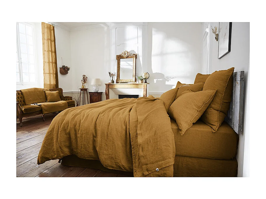 Édredon 150 x 150 cm lin lavé caramel avec 4 nouettes en jute - LUISA