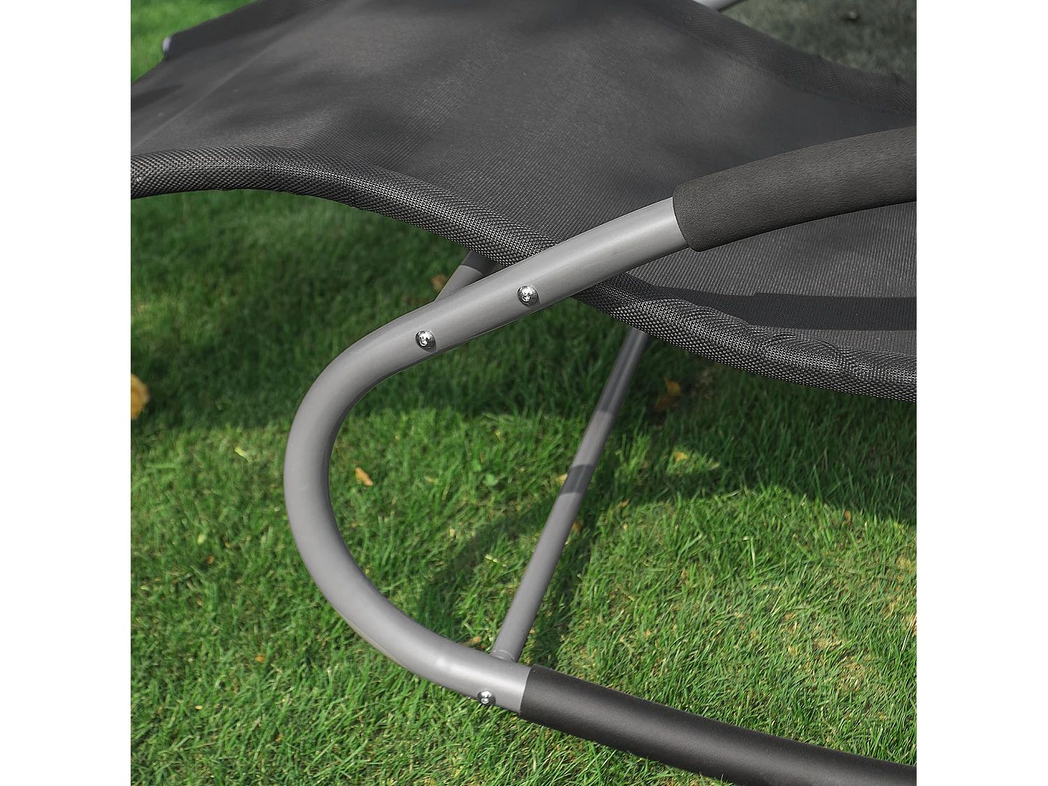 SoBuy Chaise Longue Transat de Jardin Bascule avec Appui-Tête Réglable, Pochette de Rangement et Repose-Pieds, Noir, OGS28-SCH