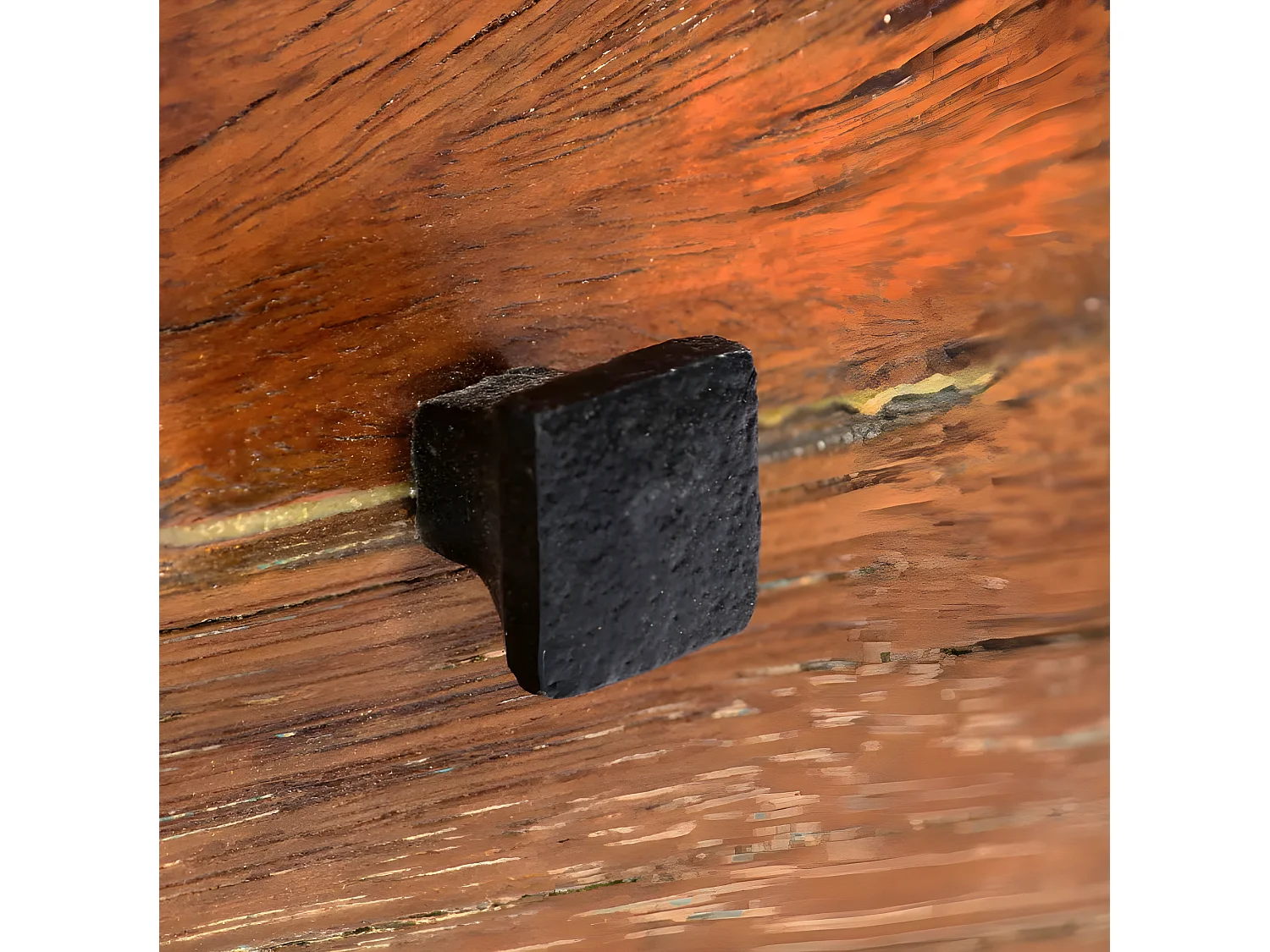 Table de chevet 1 tiroir bois massif recyclé et métal noir Cloust