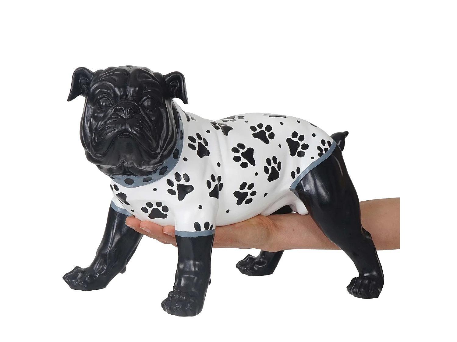 Deko Figur Bulldogge 24cm, Polyresin Skulptur Hund, In-/Outdoor, handbemalt mit Jäckchen