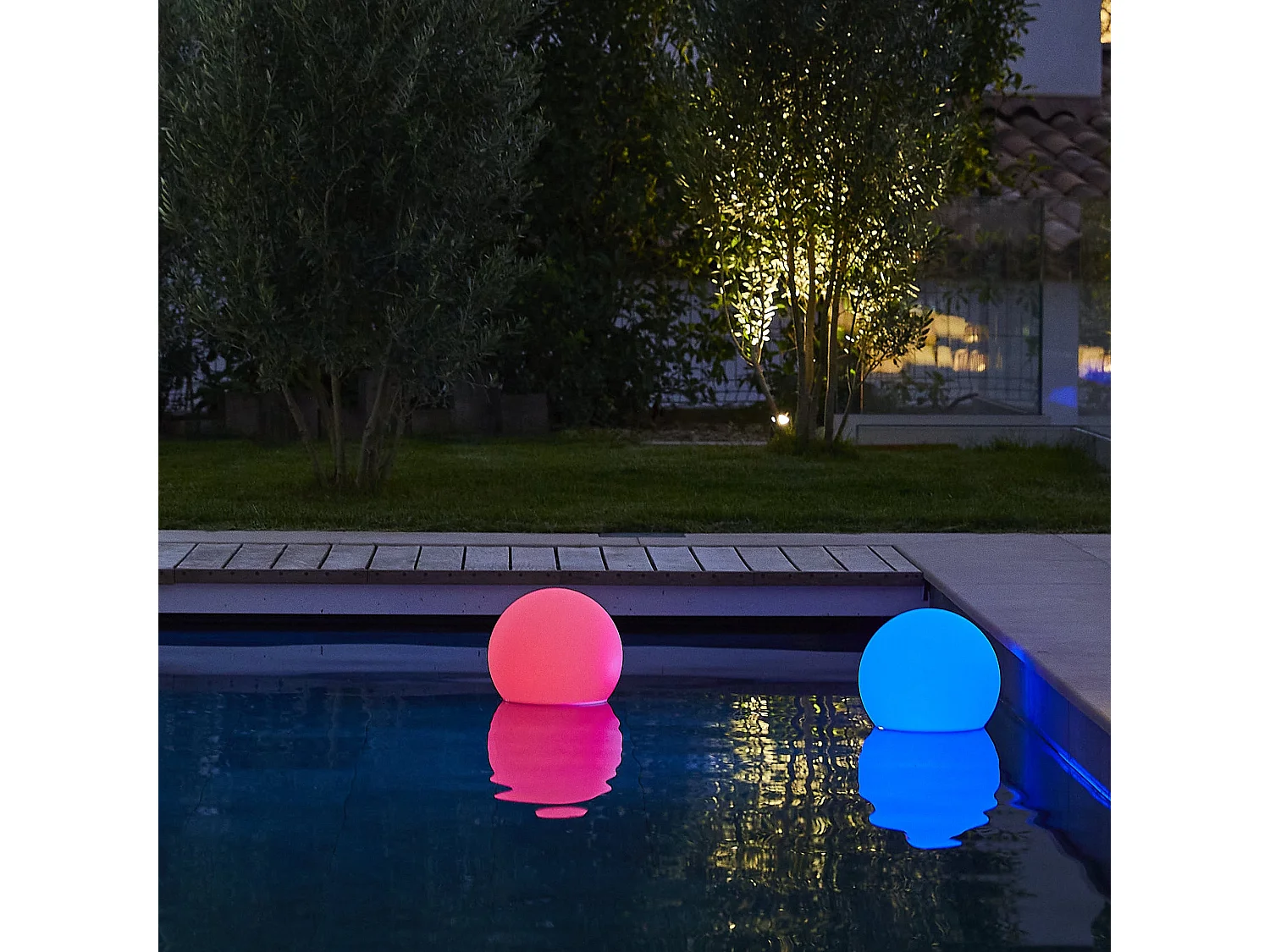 Sfera luminosa senza fili galleggiante a LED D30CM BOBBY