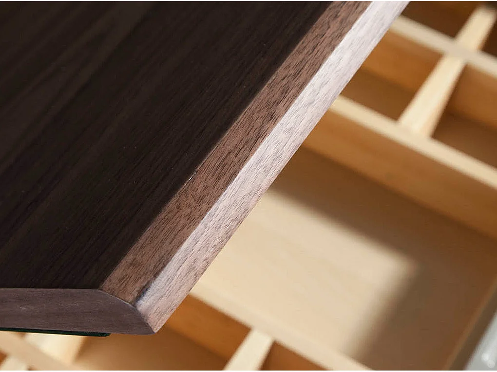 Coiffeuse en bois de noyer avec tiroirs couleur soie