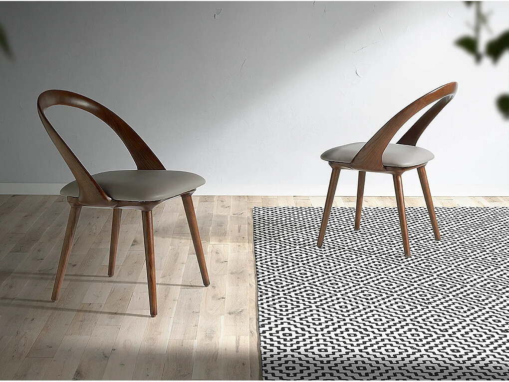 Sedia rivestita in similpelle con struttura in legno color Noce   4063 ANGEL CERDA