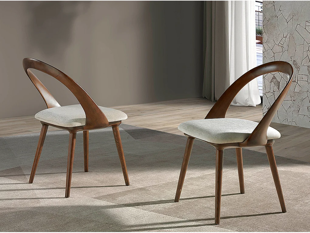 Sedia rivestita in similpelle con struttura in legno color Noce   4063 ANGEL CERDA