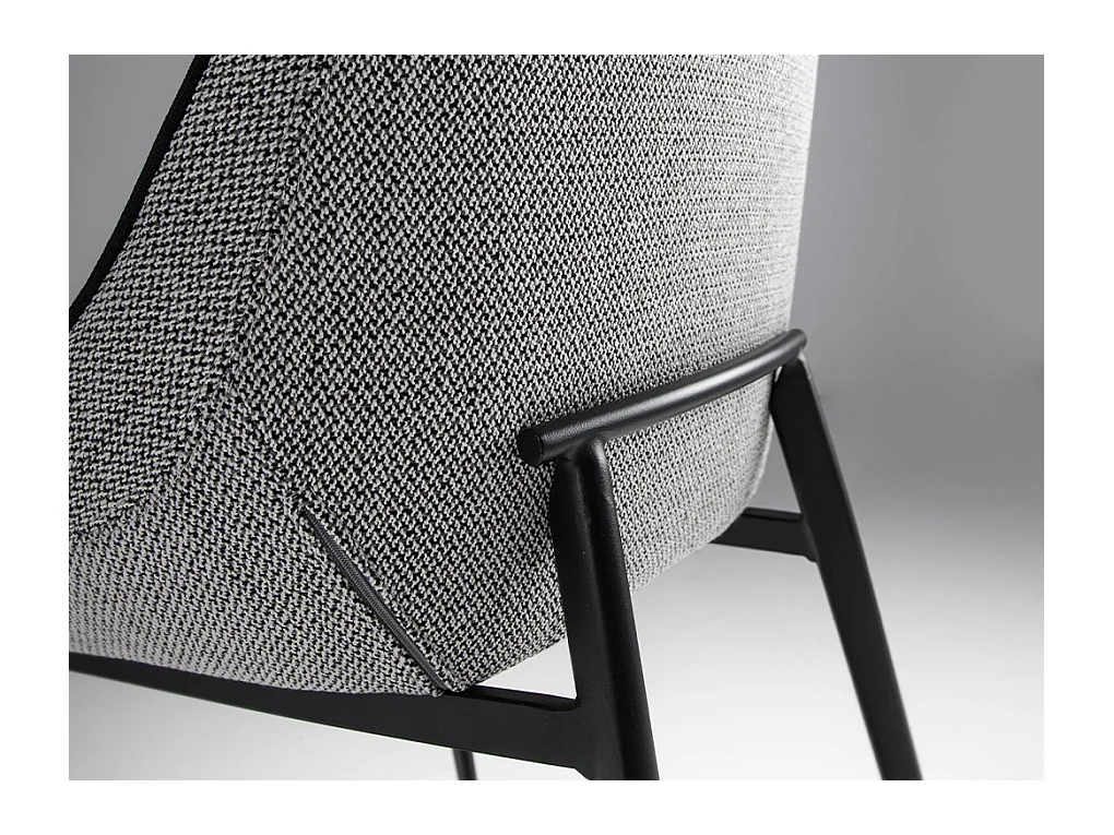 Chaise en tissu avec pieds en acier noir 4082 ANGEL CERDA