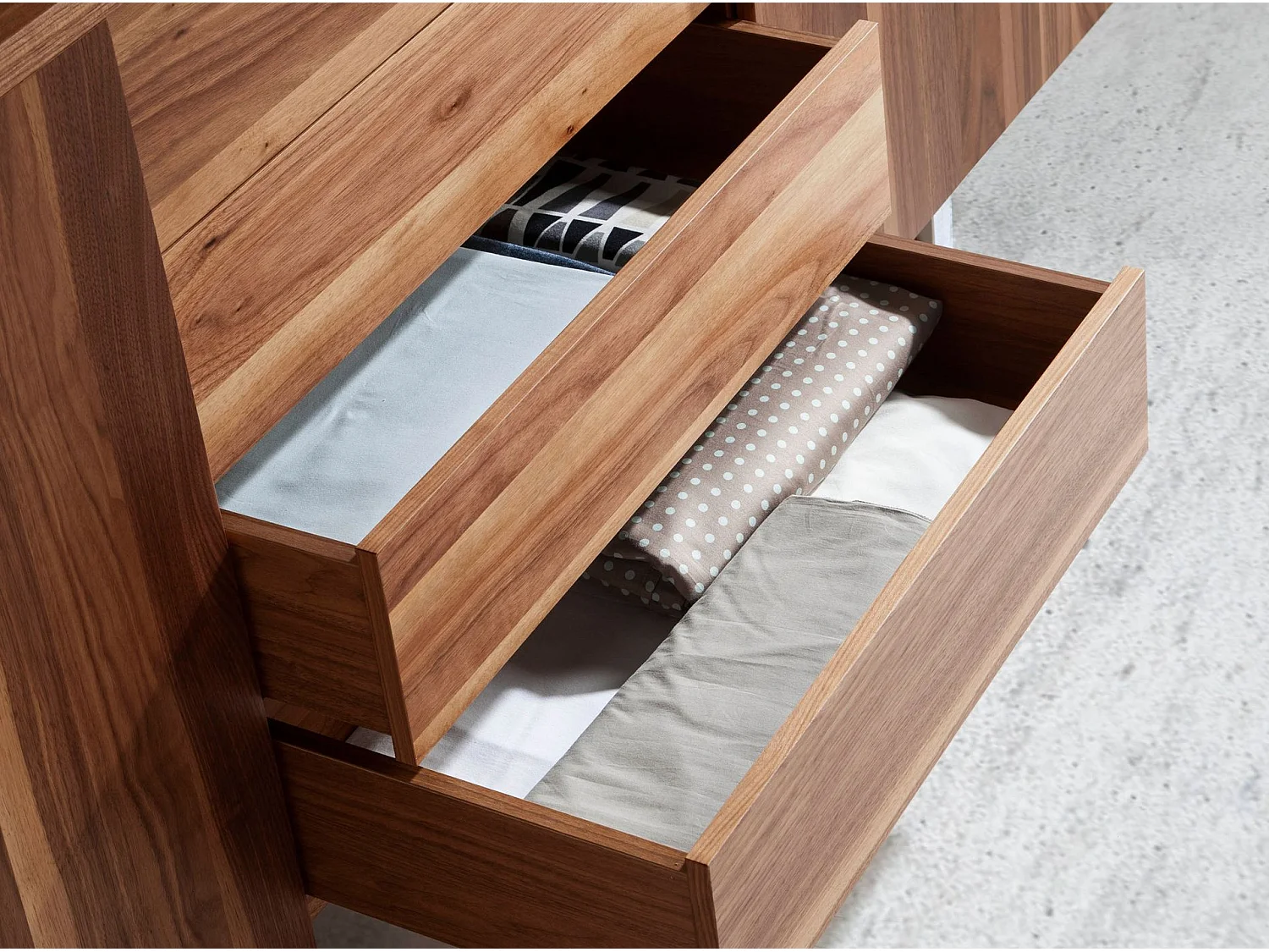 Dressoir walnoot en verchroomd staal 3056 ANGEL CERDA