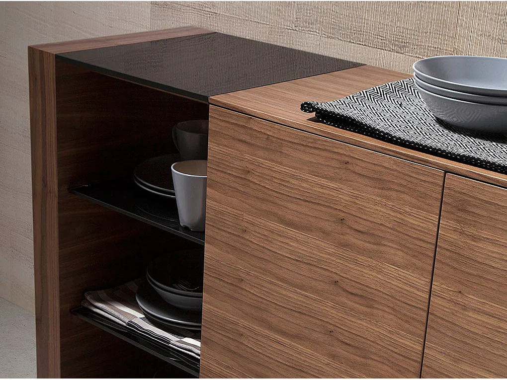 Dressoir walnoot, gepolijst staal en zwart glazen blad 3140 ANGEL CERDA
