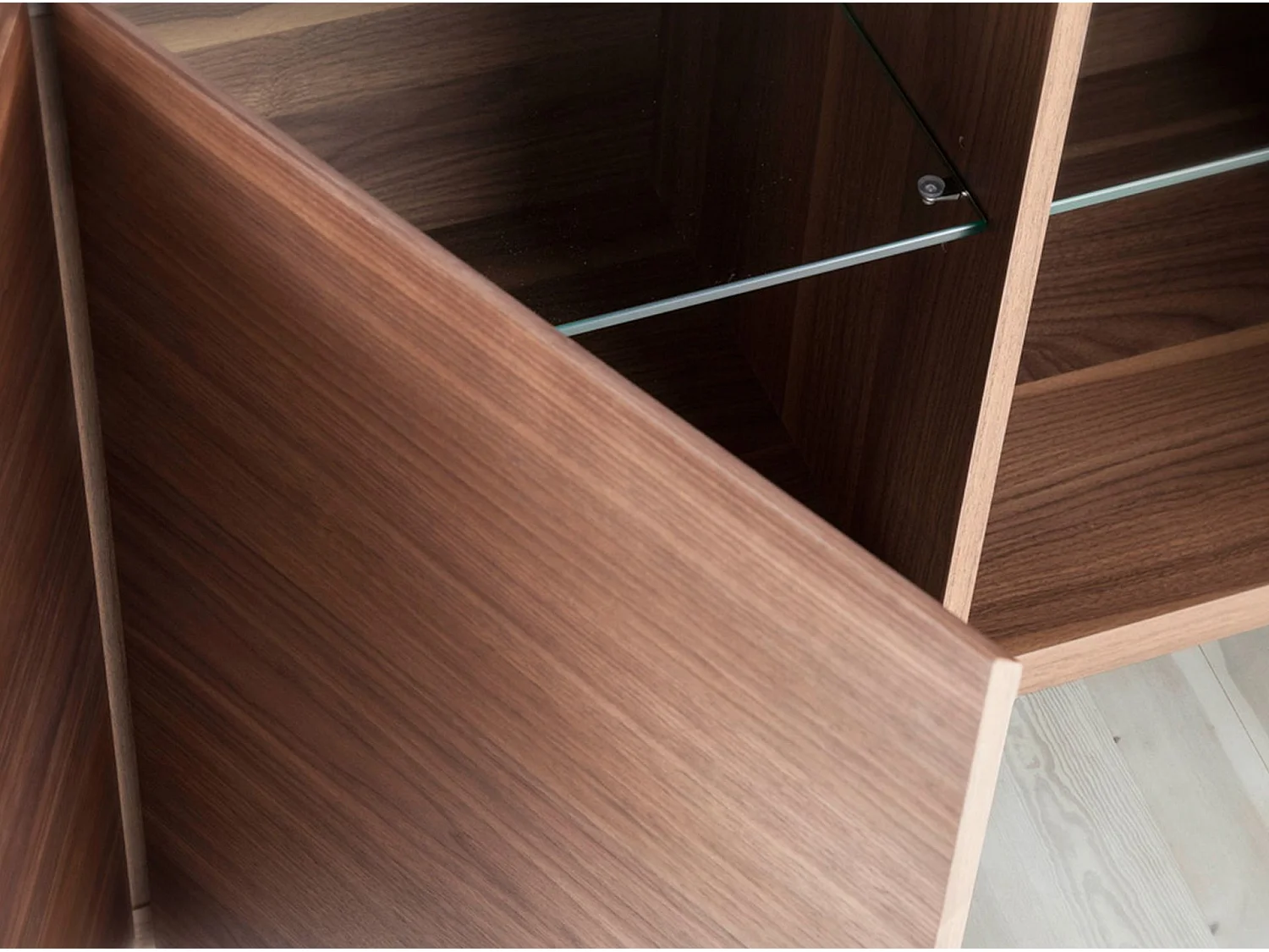 Buffet en noyer avec plateau en verre imitation marbre 3080 ANGEL CERDA