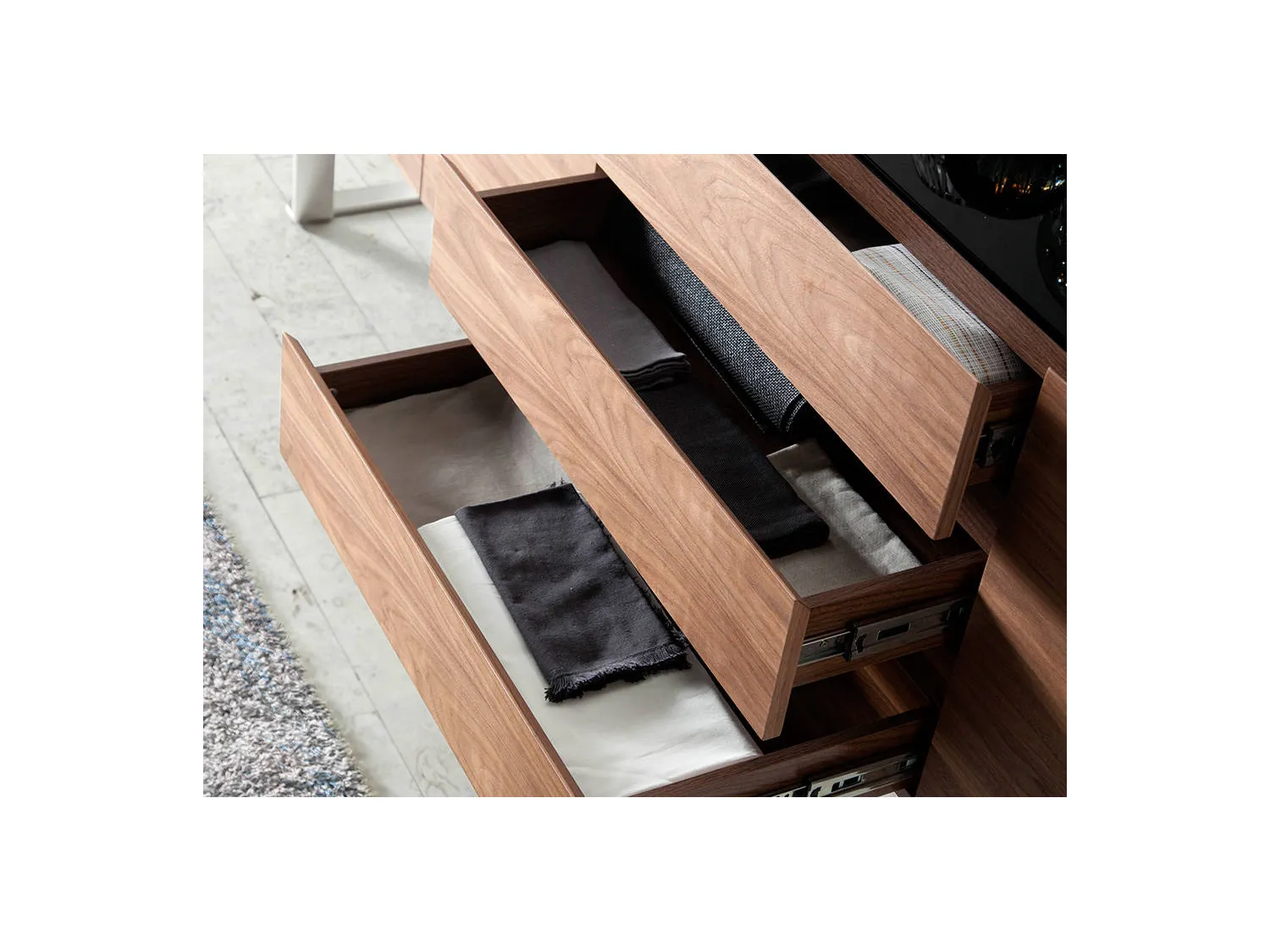 Sideboard aus Nussbaumholz   3060 ANGEL CERDA