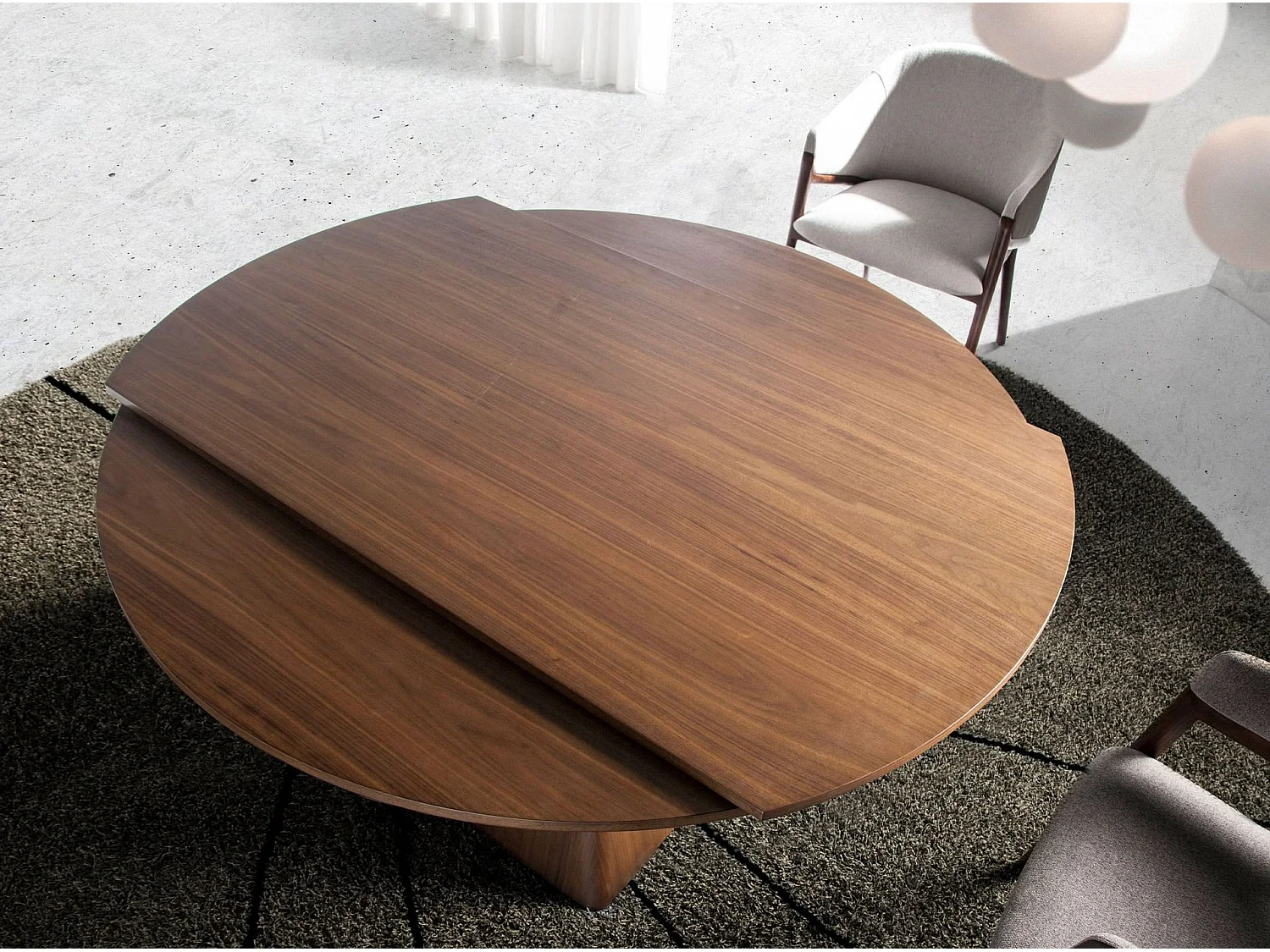 Uitschuifbare eettafel rond walnoot fineer 1081 ANGEL CERDA