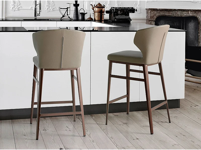 Tabouret en similicuir vison foncé 4000 ANGEL CERDA