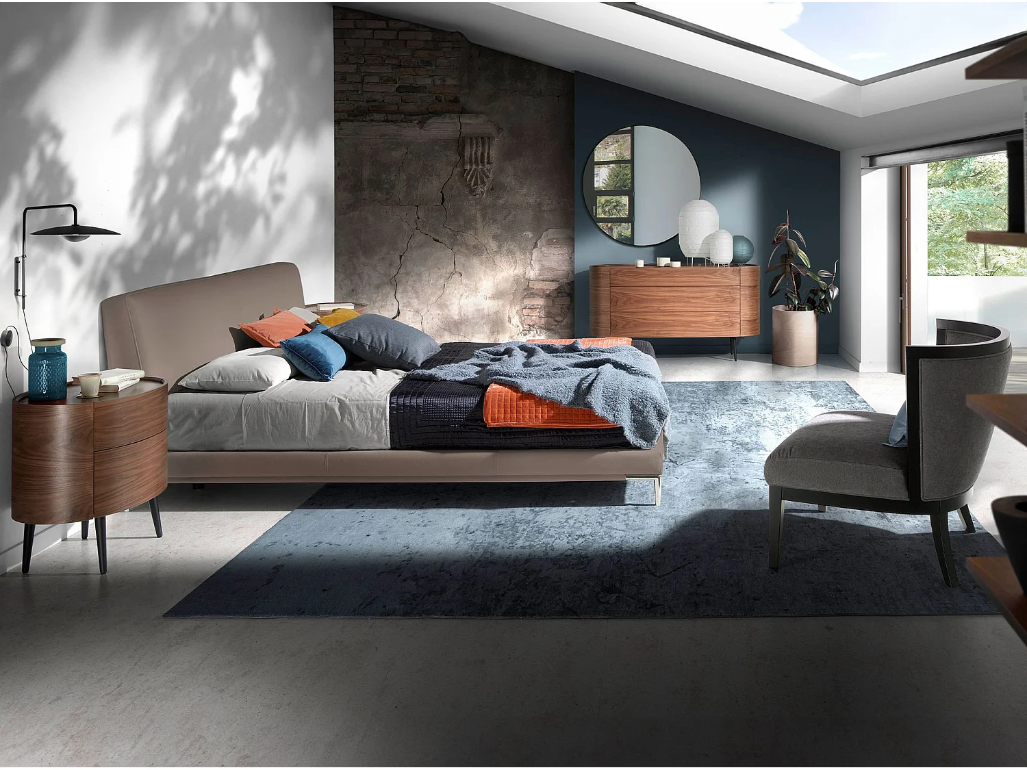 Commode en noyer et acier noir 7075 ANGEL CERDA