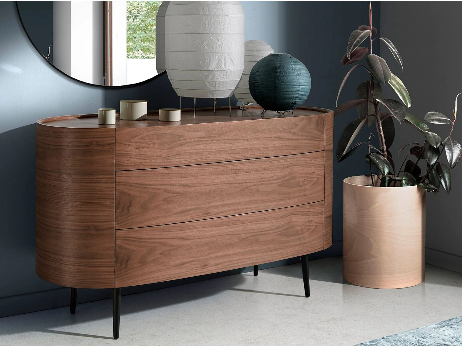 Kommode aus Nussbaumholz und schwarzem Stahl 7075 ANGEL CERDA