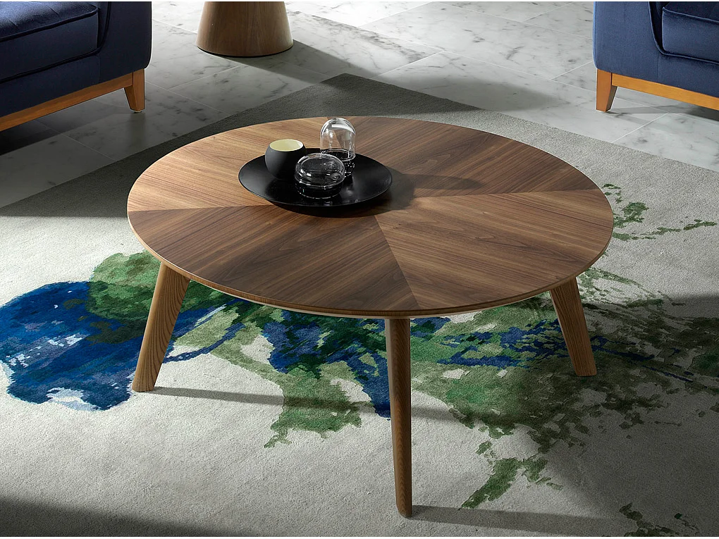 Table basse ronde en bois de noyer et acier noir