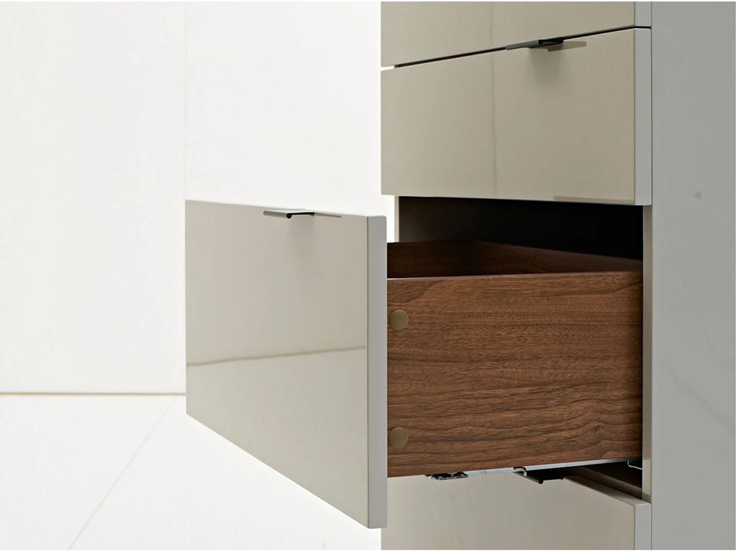 Chiffonier graues Holz und schwarzer Stahl 7019 ANGEL CERDA