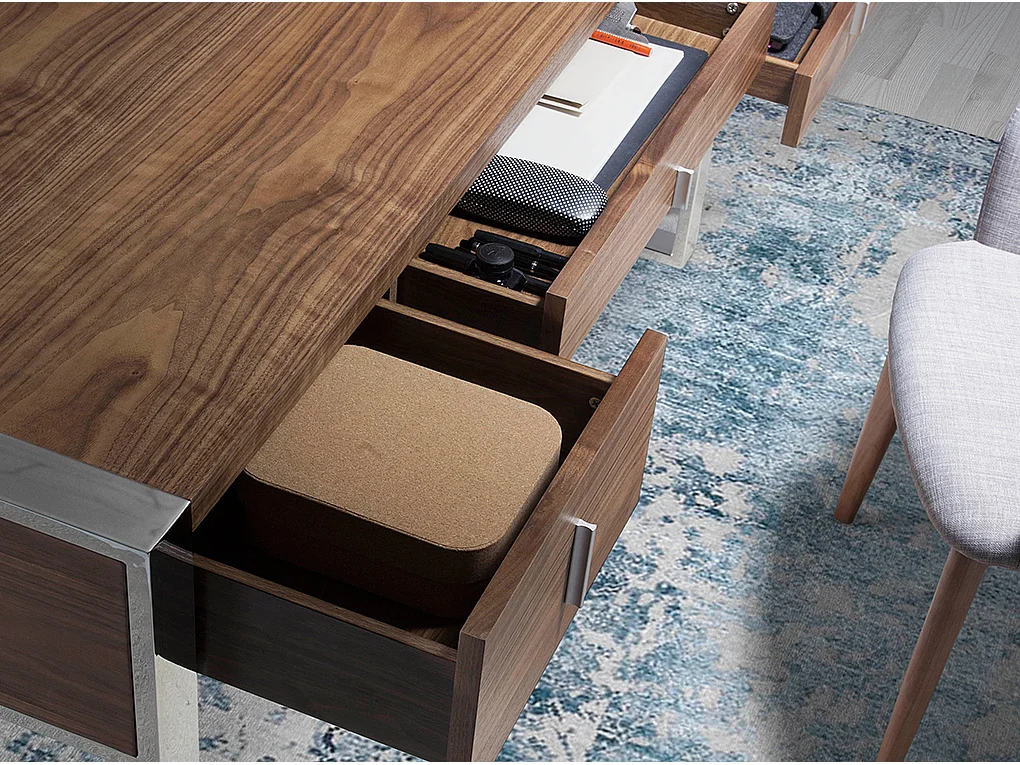 Schreibtisch aus Nussbaum und verchromtem Stahl 3135 ANGEL CERDA