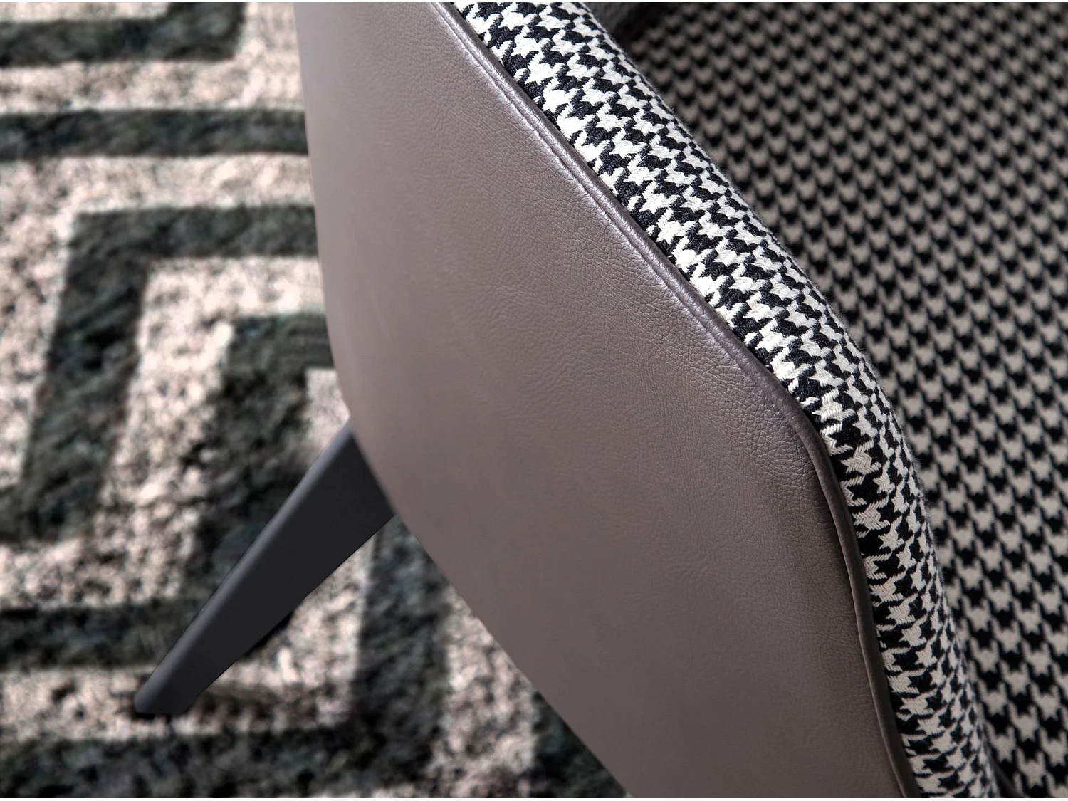 Fauteuil en similicuir brun chocolat et tissu noir et blanc 5011 ANGEL CERDA