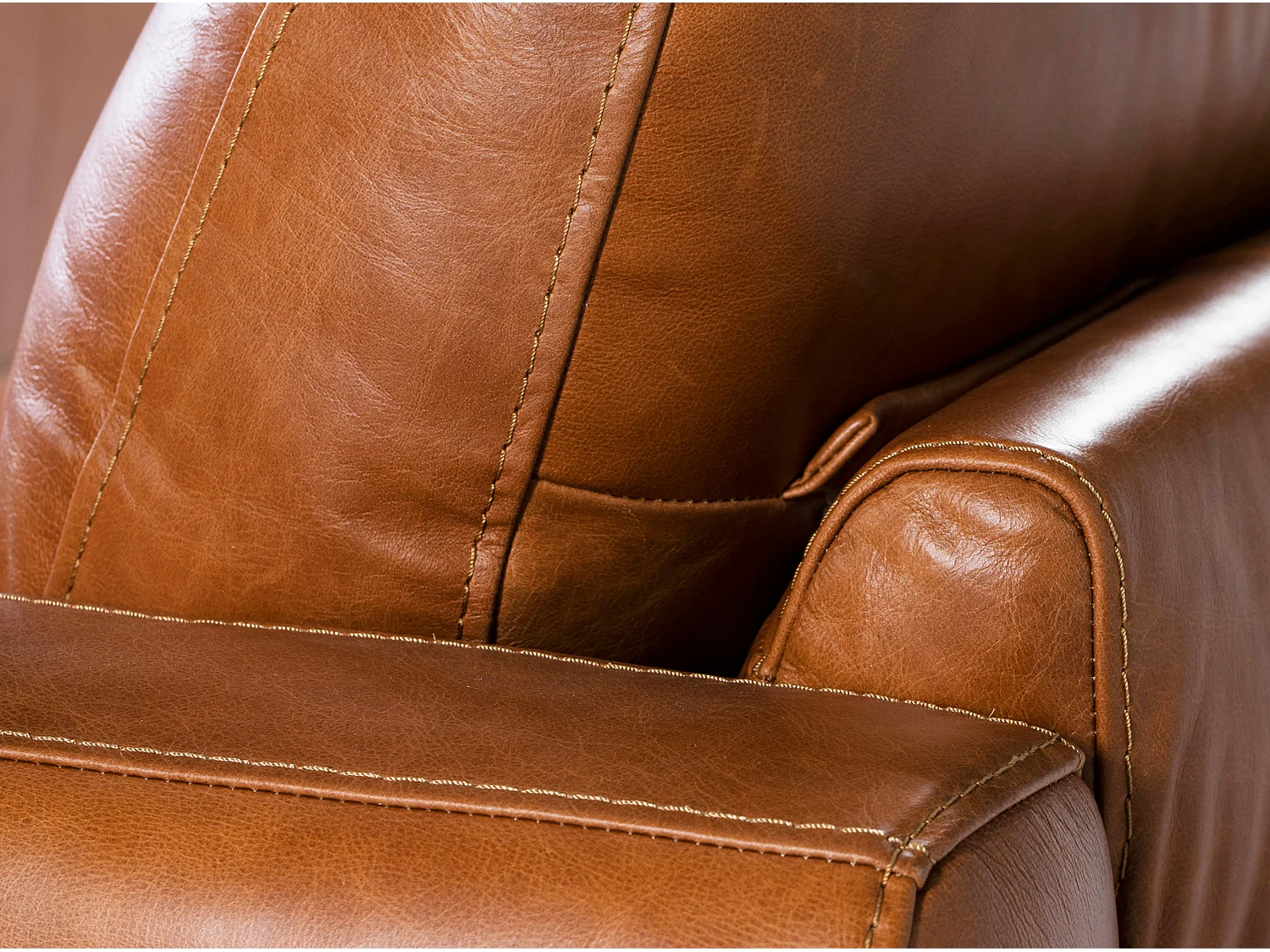 Fauteuil en cuir et pieds en bois 5036 ANGEL CERDA