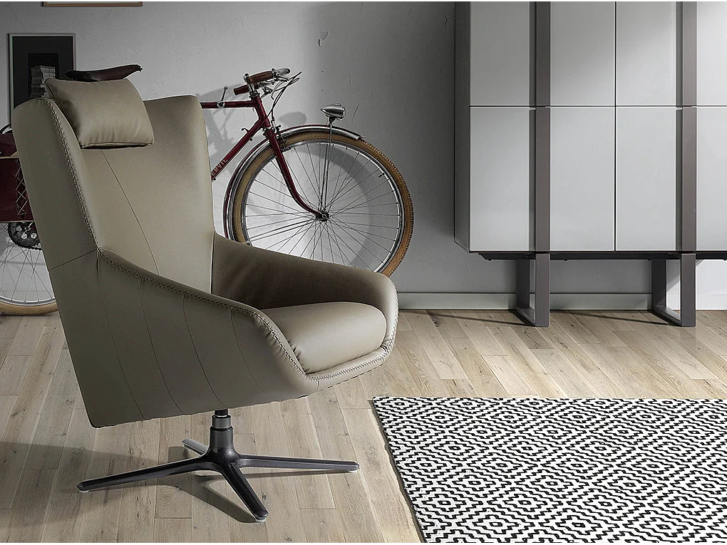 Poltrona girevole con cuscino rivestito in similpelle   5044 ANGEL CERDA