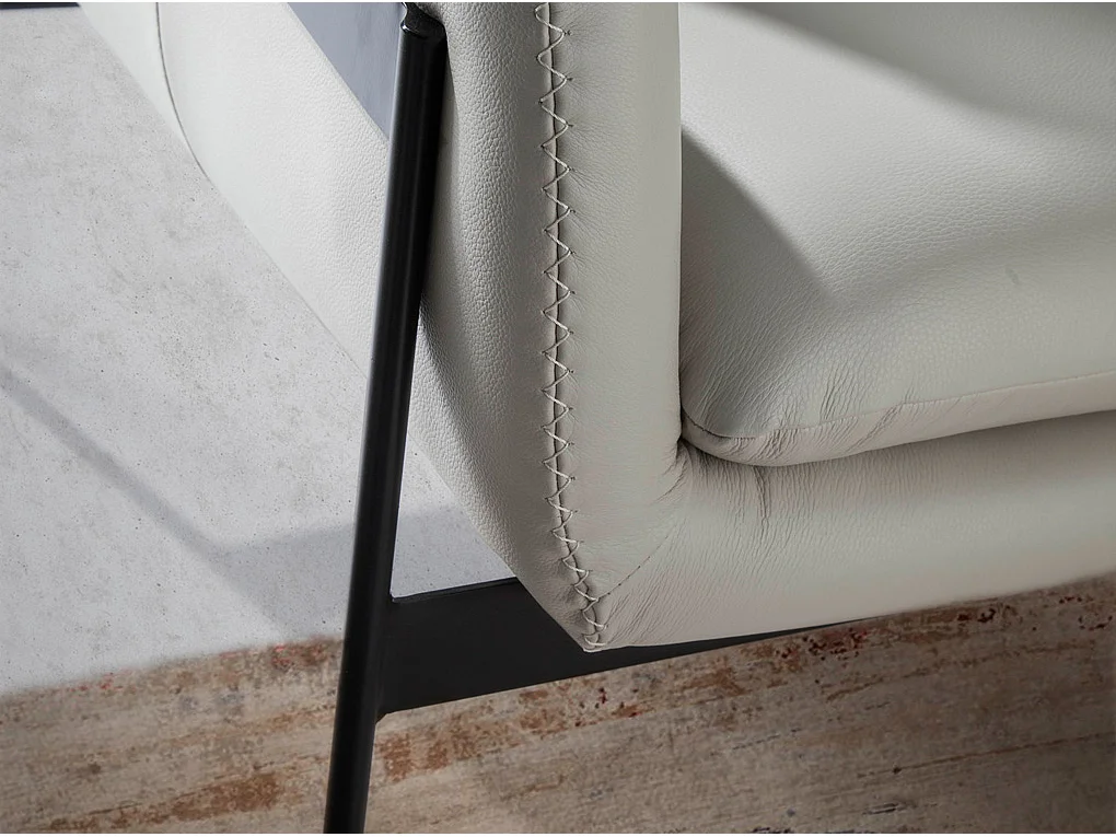 Fauteuil en cuir gris perle 5042 ANGEL CERDA