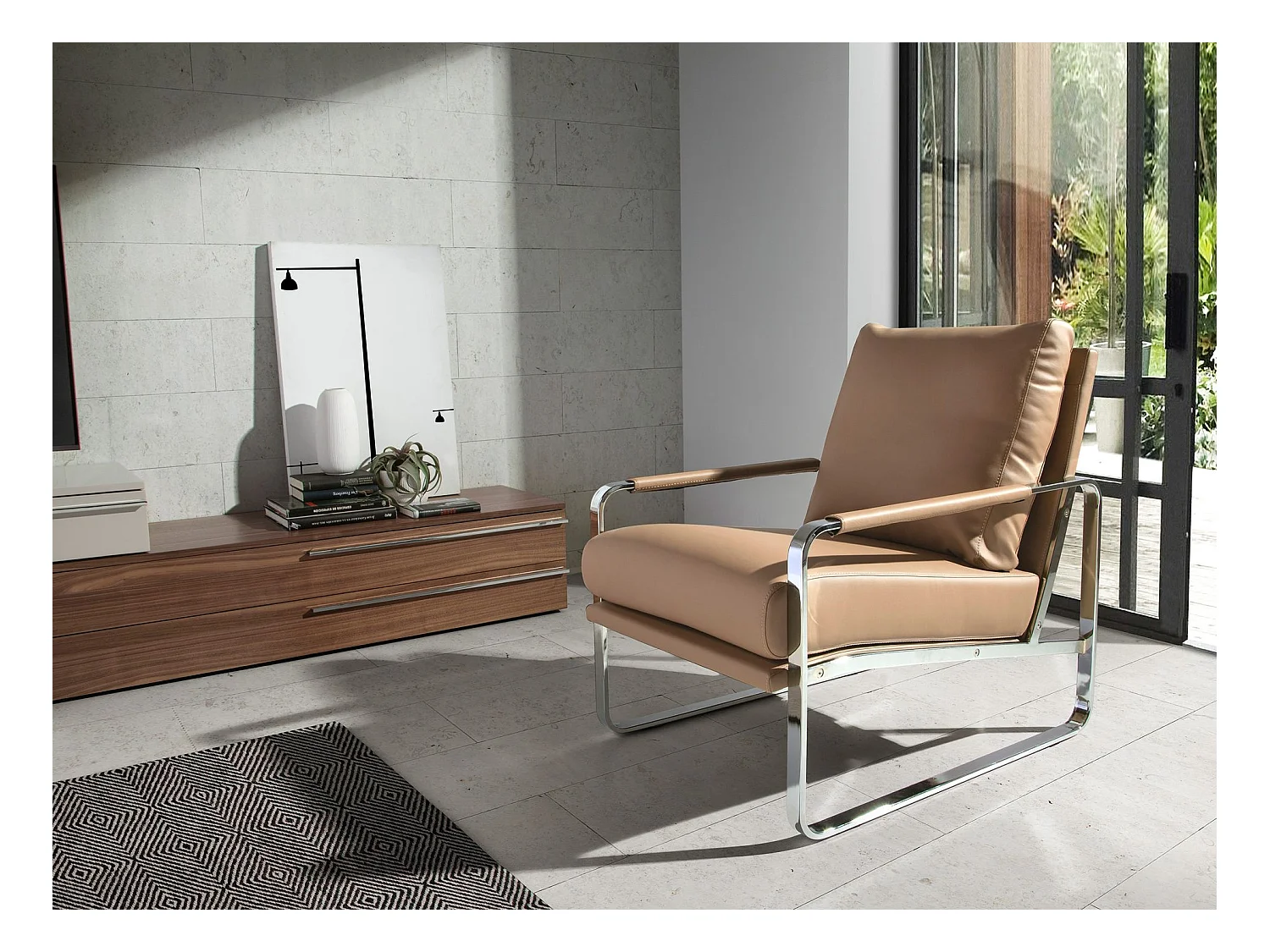 Fauteuil en similicuir taupe