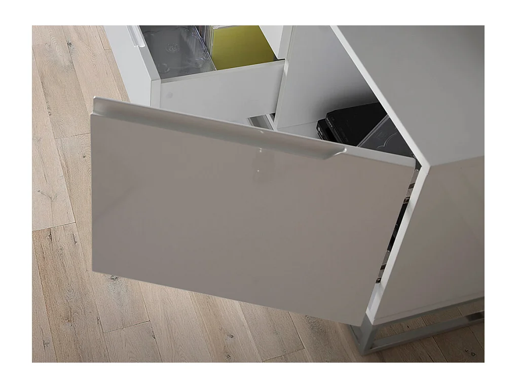 Meuble TV en bois blanc et acier chromé